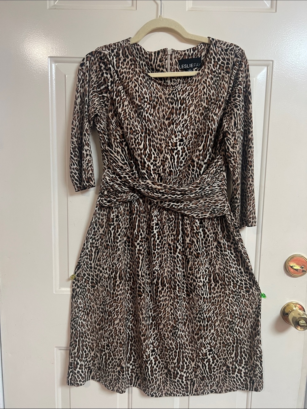 Leslie Fay size 6 Women’s Brown Leopard Print Twist-Waist Dress